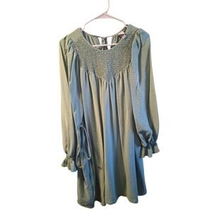 Ladies 'A New Day' size small (fits oversized) light green knee length dress